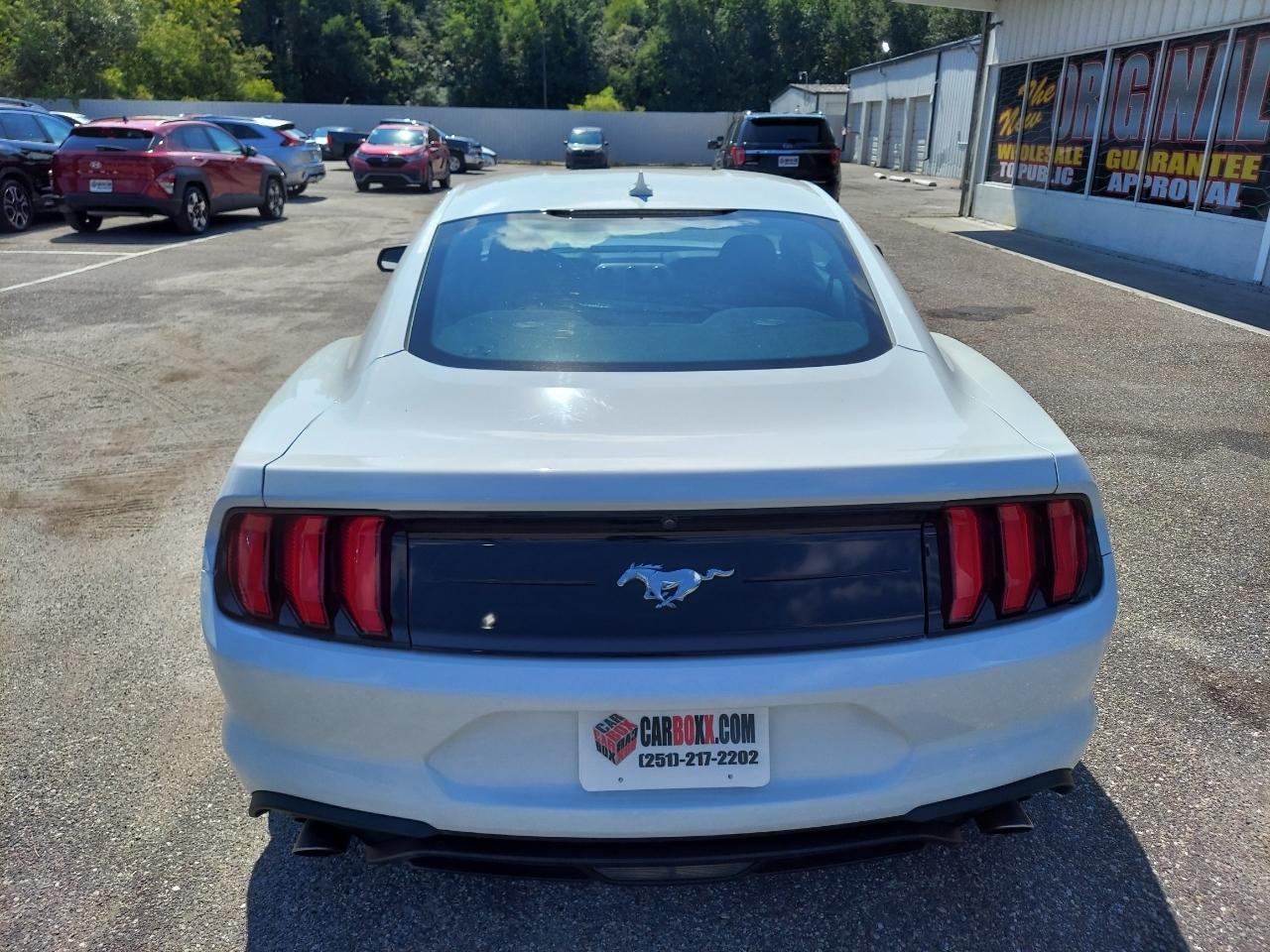 Ford Mustang EcoBoost Coupe 2022