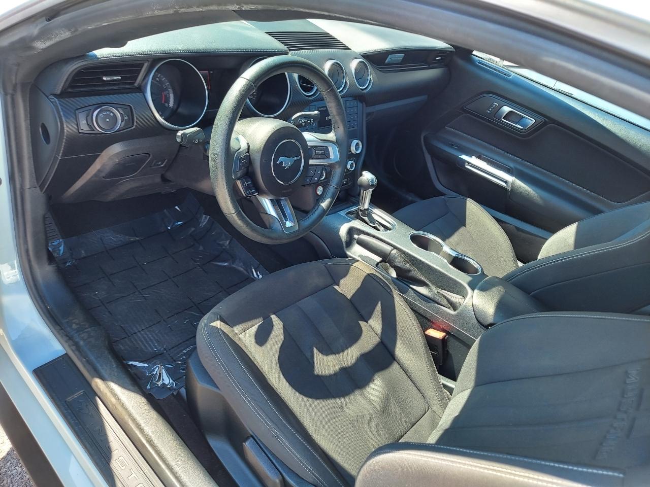 Ford Mustang EcoBoost Coupe 2022