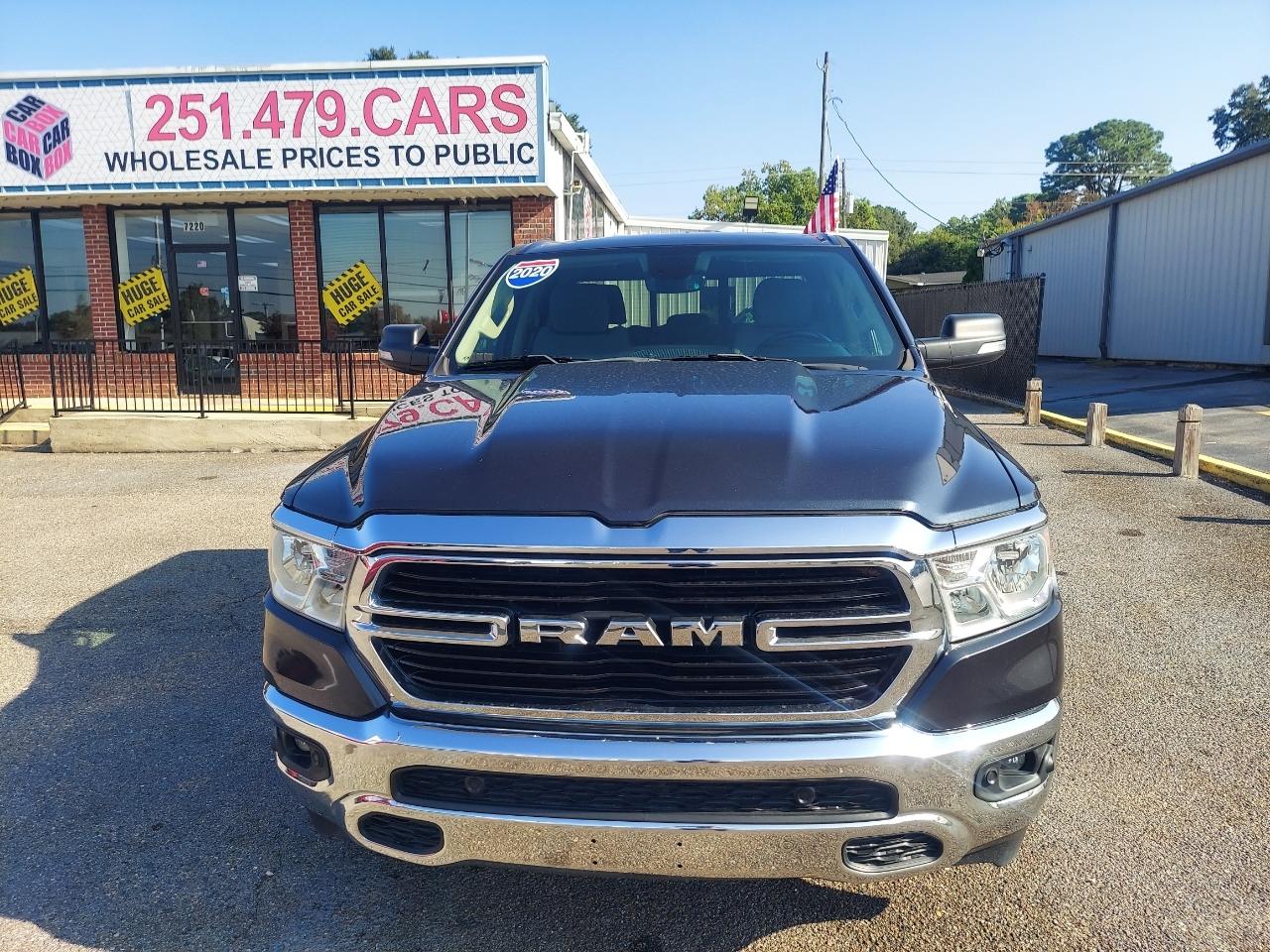 RAM 1500 Big Horn Quad Cab 4WD 2020
