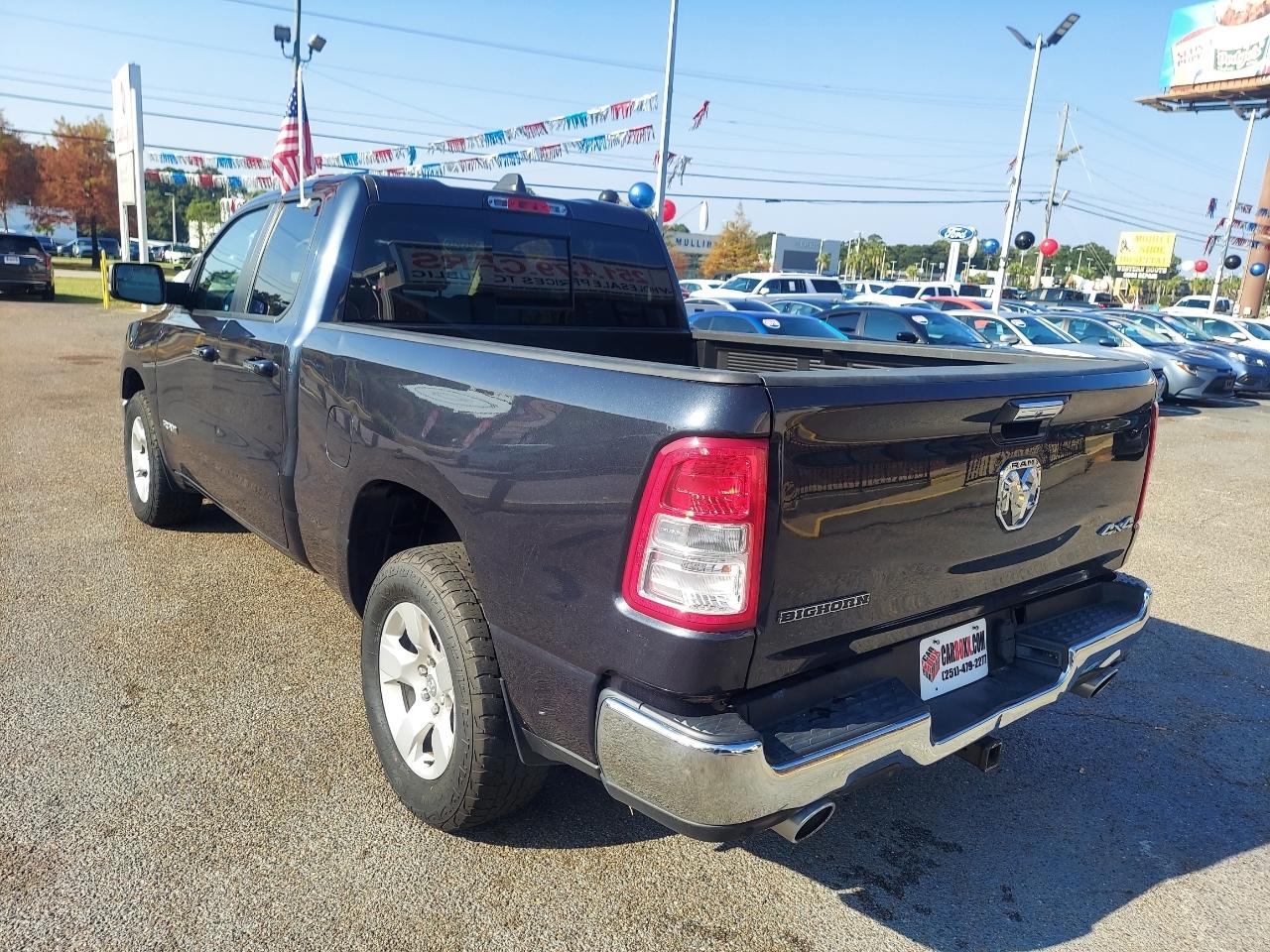 RAM 1500 Big Horn Quad Cab 4WD 2020