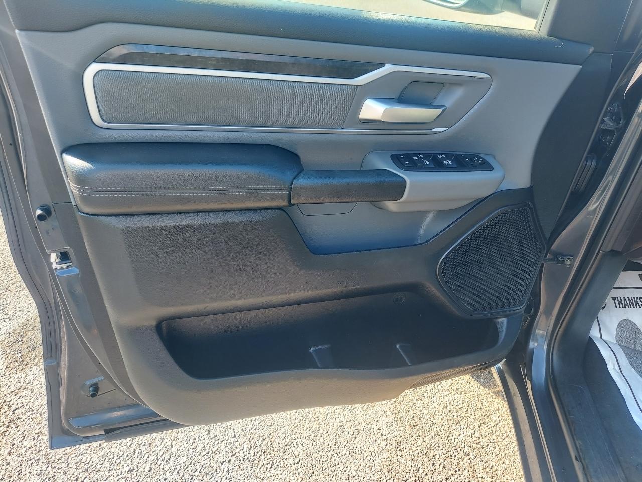 RAM 1500 Big Horn Quad Cab 4WD 2020