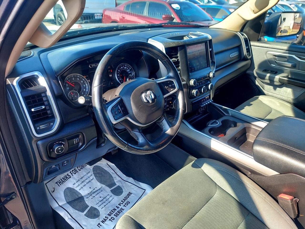 RAM 1500 Big Horn Quad Cab 4WD 2020