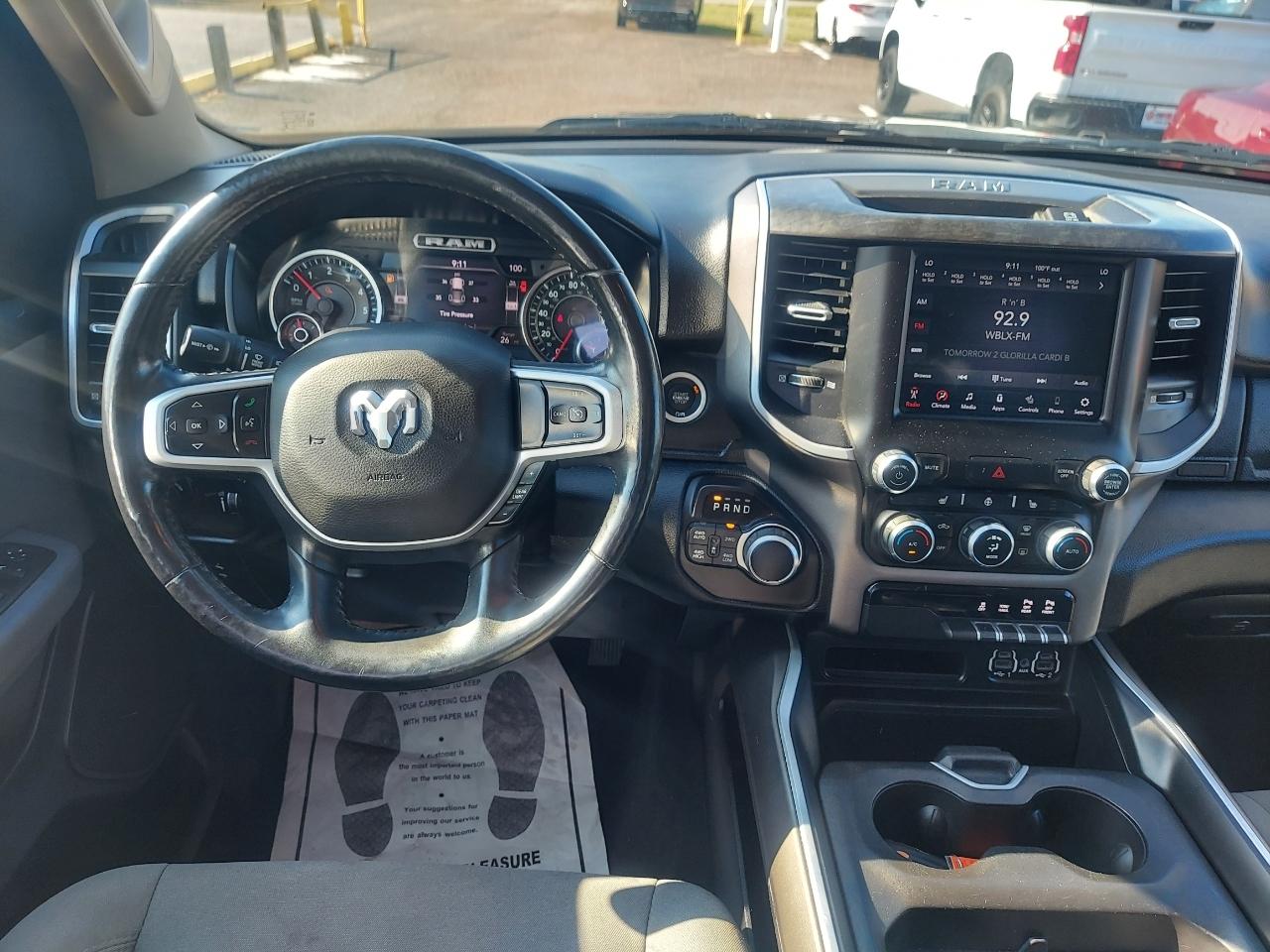 RAM 1500 Big Horn Quad Cab 4WD 2020