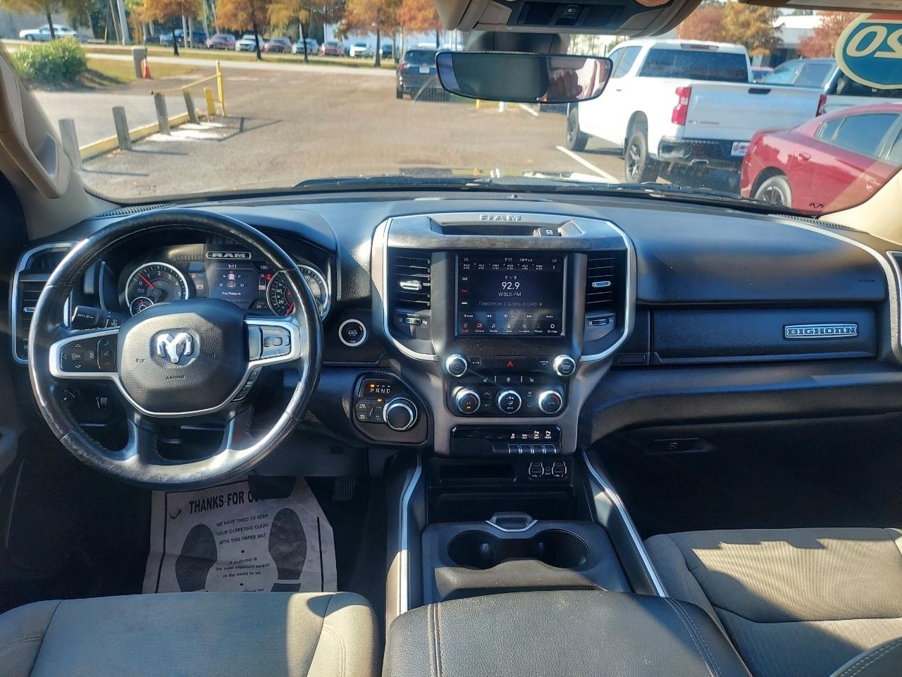 RAM 1500 Big Horn Quad Cab 4WD 2020