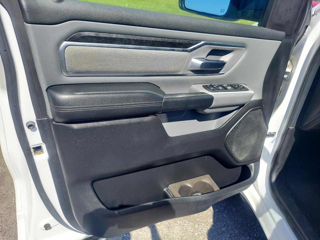 RAM 1500 Big Horn Crew Cab SWB 4WD 2019