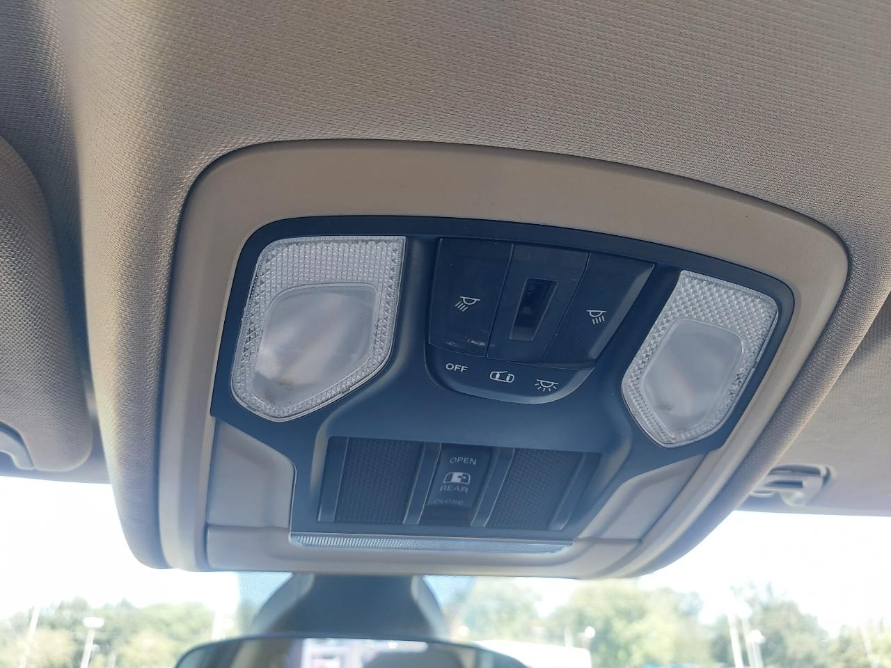 RAM 1500 Big Horn Crew Cab SWB 4WD 2019