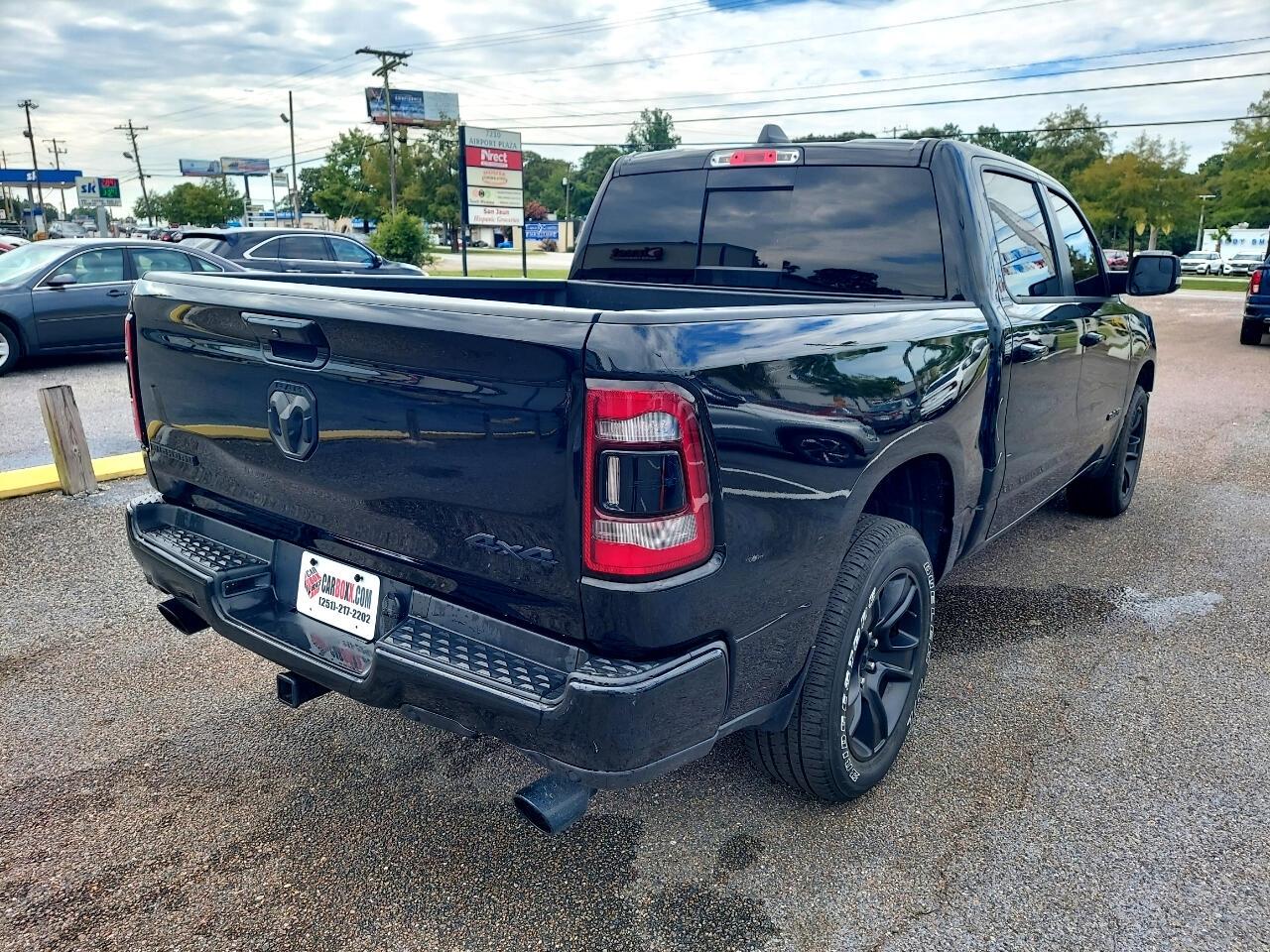 RAM 1500 Big Horn Crew Cab SWB 4WD 2020