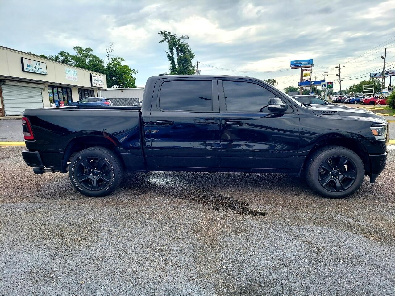 RAM 1500 Big Horn Crew Cab SWB 4WD 2020