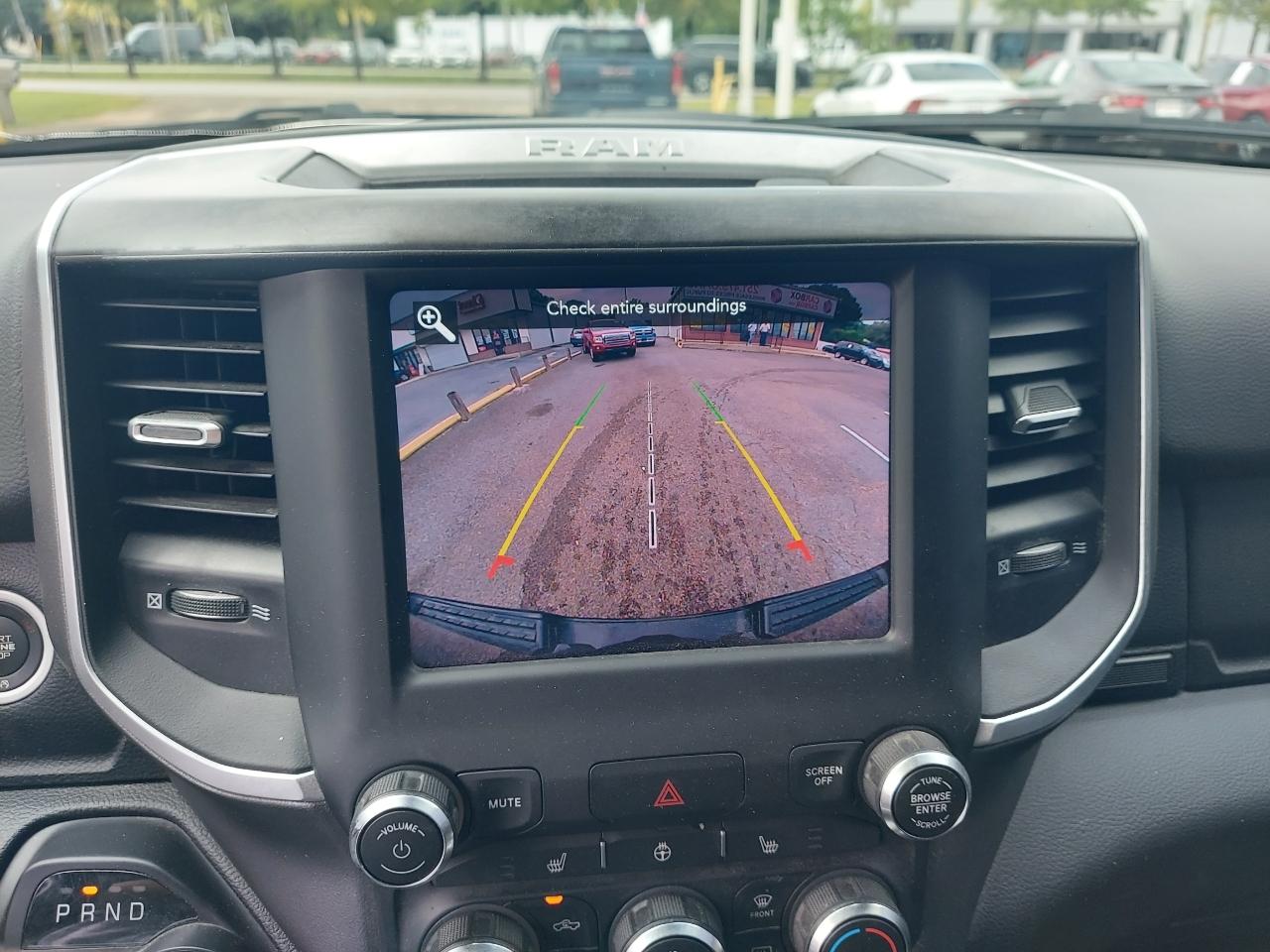 RAM 1500 Big Horn Crew Cab SWB 4WD 2020