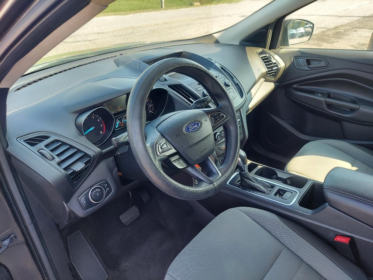 Ford Escape S FWD 2017