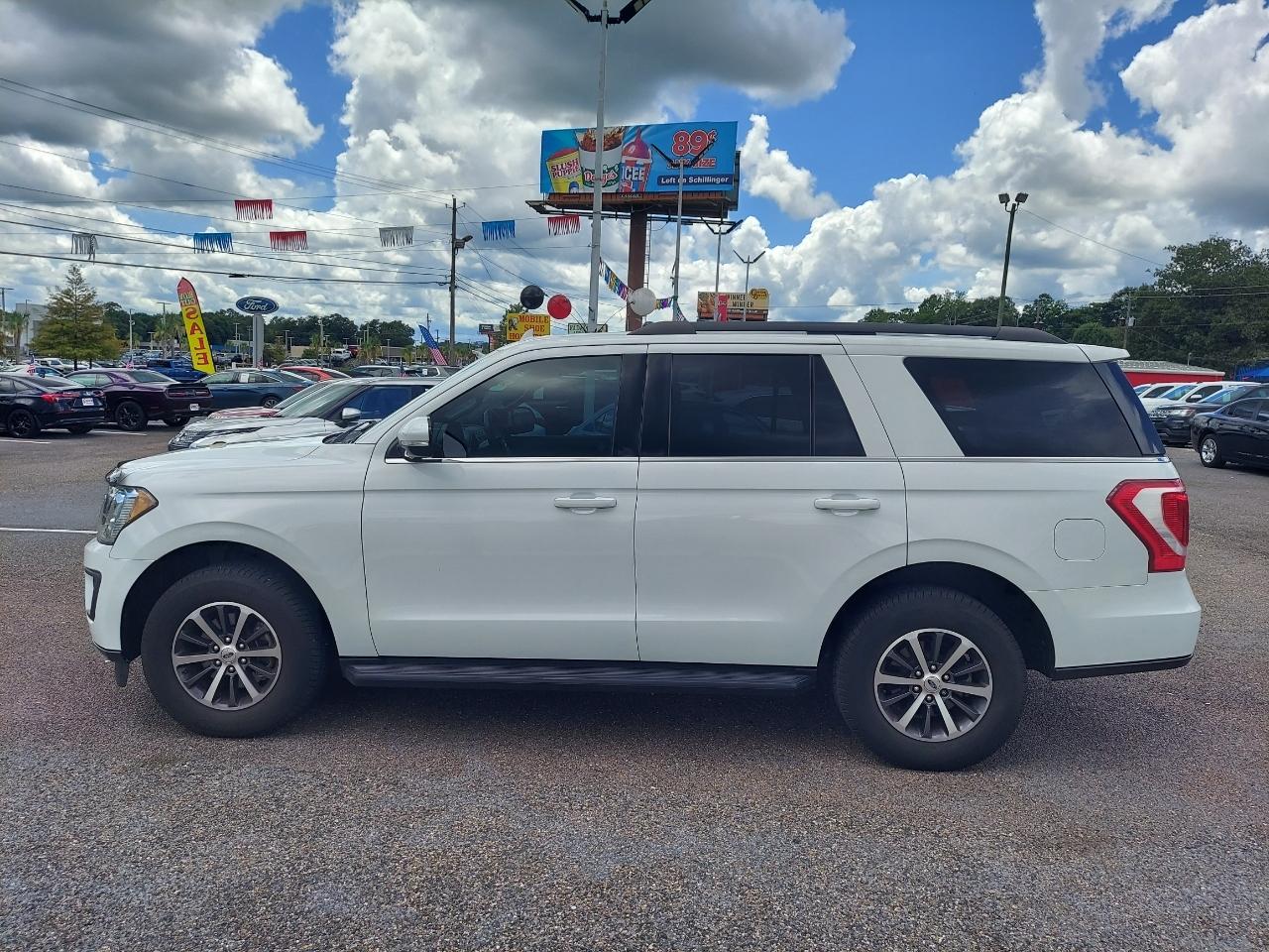Ford Expedition XLT 2020