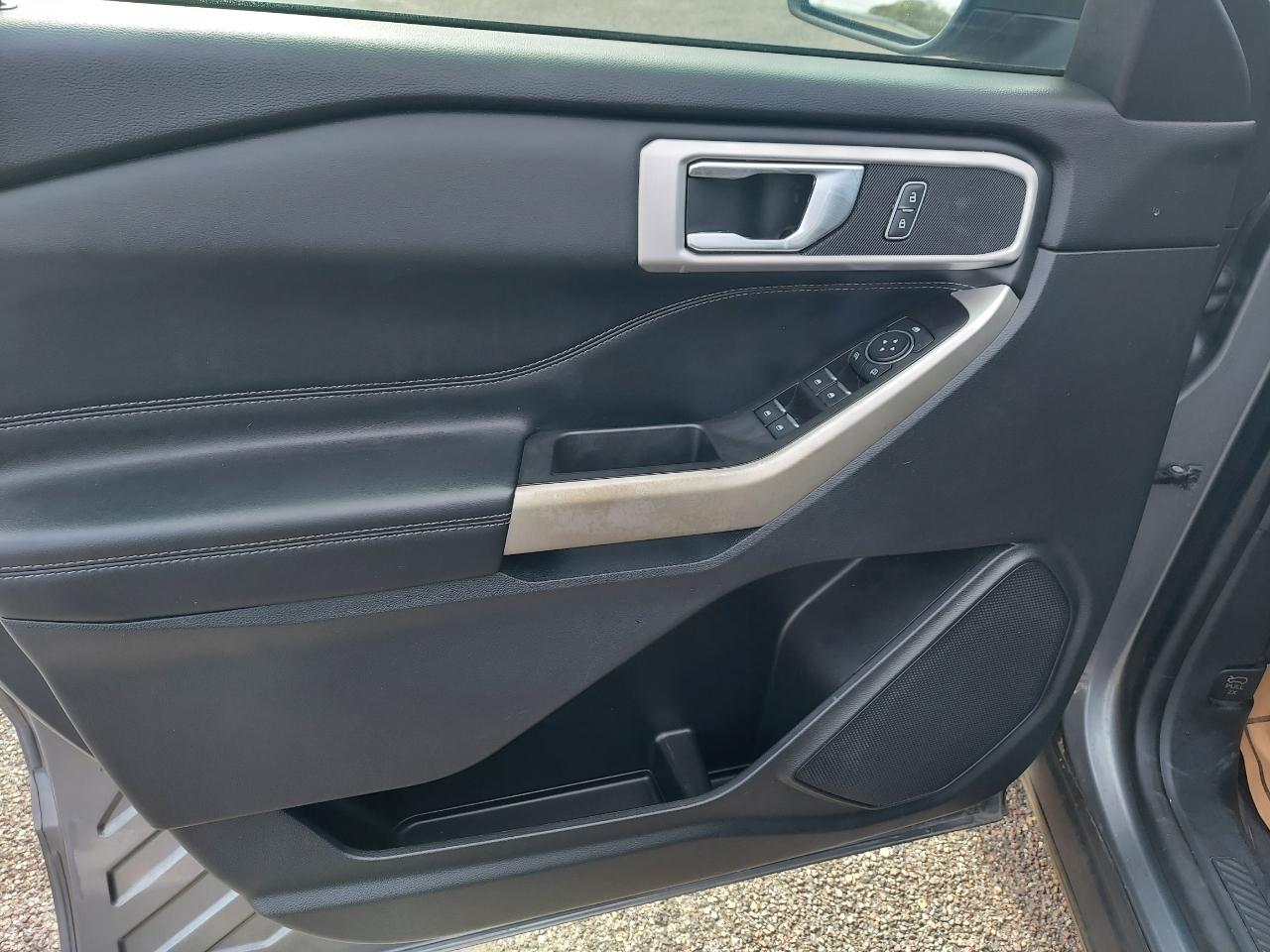 Ford Explorer XLT AWD 2021