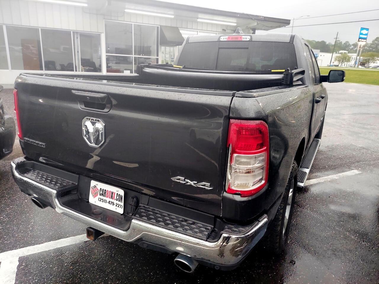 RAM 1500 Big Horn Quad Cab 4WD 2021