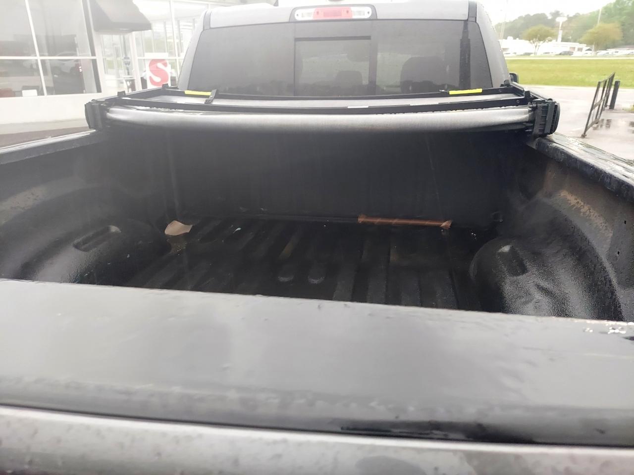 RAM 1500 Big Horn Quad Cab 4WD 2021