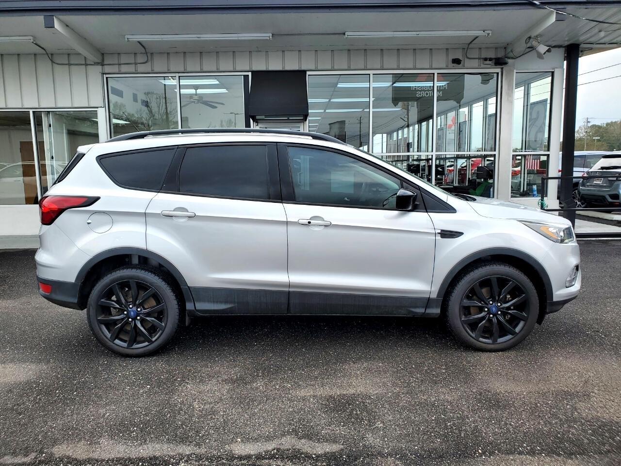Ford Escape SE FWD 2019