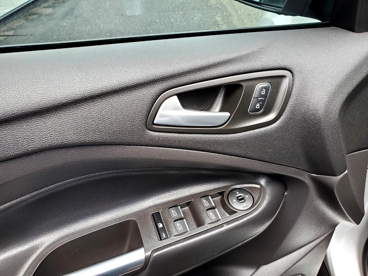 Ford Escape SE FWD 2019