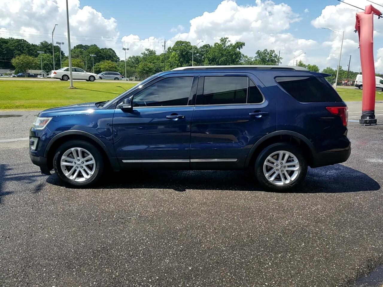 Ford Explorer XLT FWD 2017