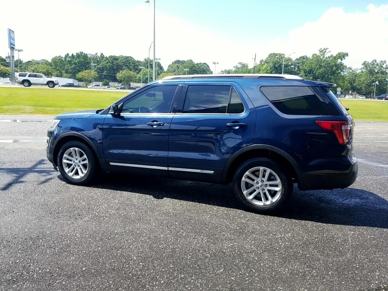 Ford Explorer XLT FWD 2017