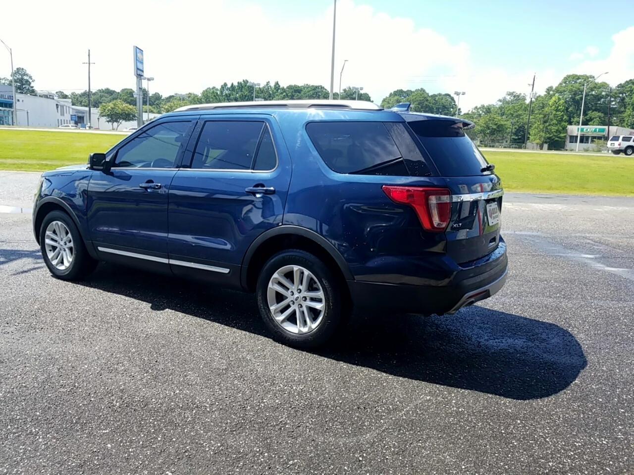 Ford Explorer XLT FWD 2017