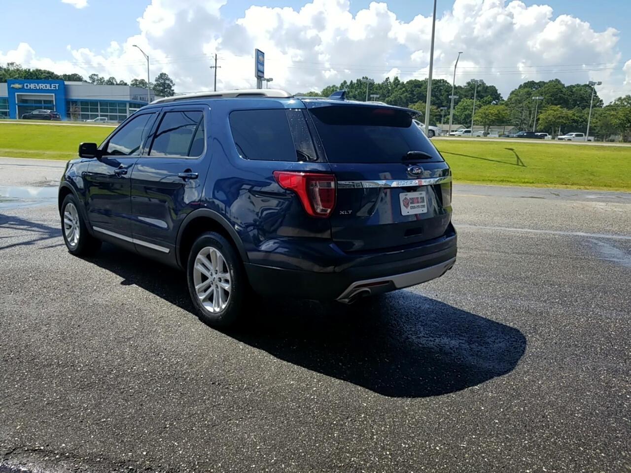 Ford Explorer XLT FWD 2017