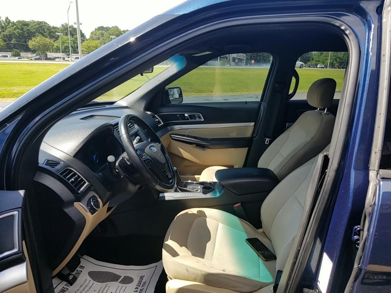 Ford Explorer XLT FWD 2017