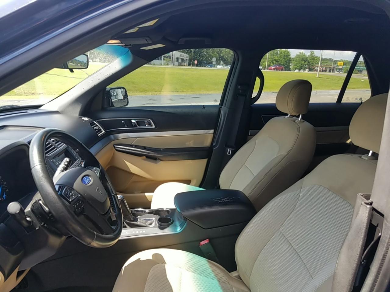 Ford Explorer XLT FWD 2017