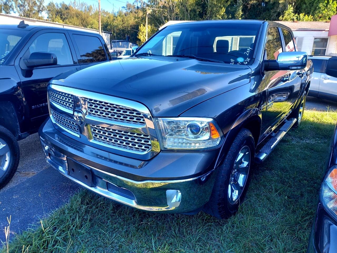 RAM 1500 Laramie Crew Cab SWB 4WD 2014