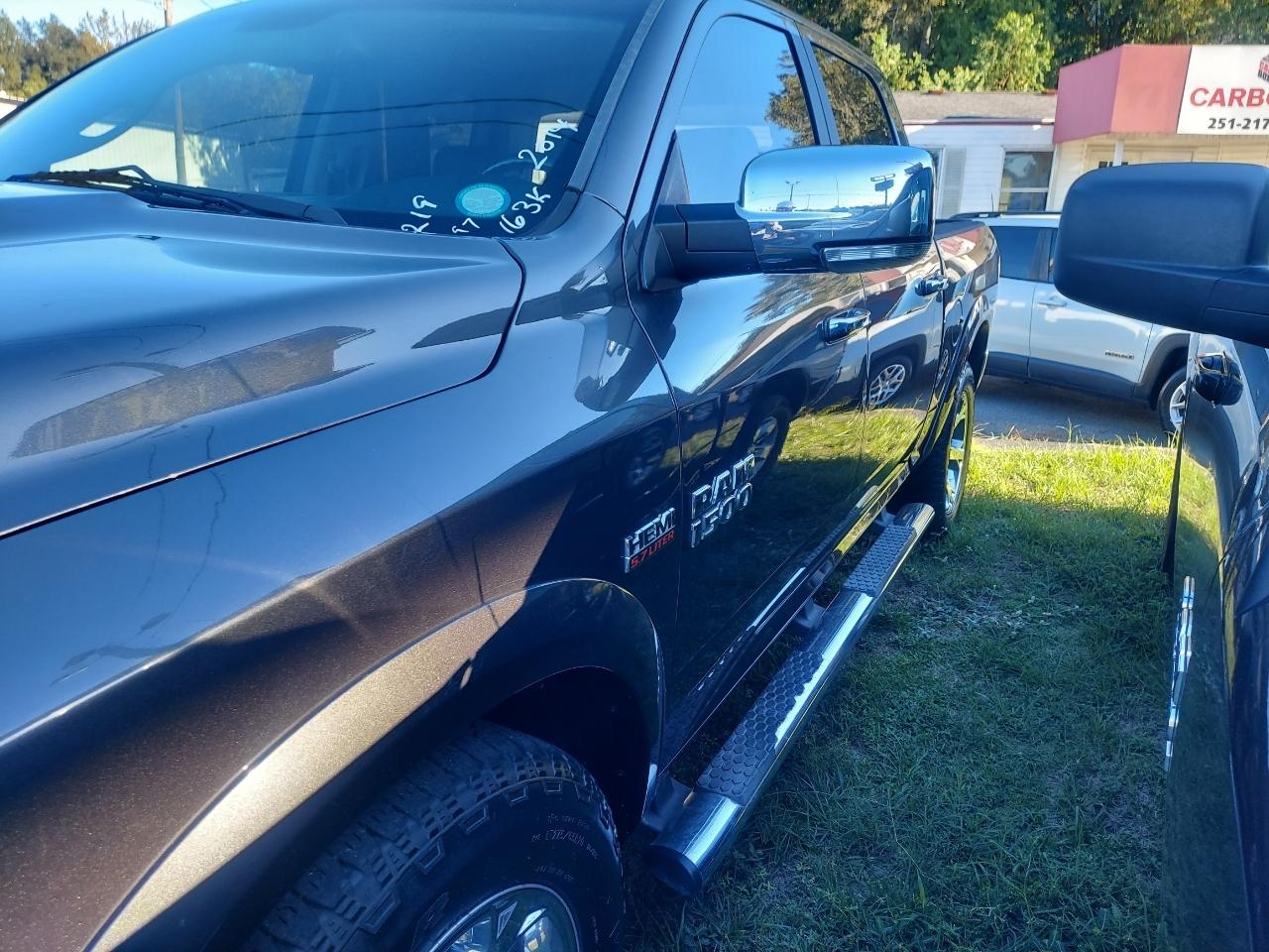 RAM 1500 Laramie Crew Cab SWB 4WD 2014