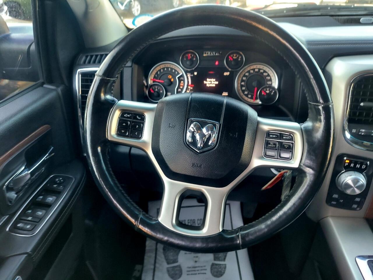RAM 1500 Laramie Crew Cab SWB 4WD 2014