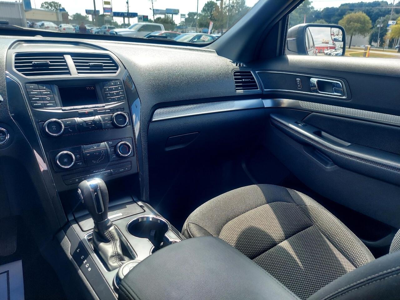 Ford Explorer XLT 4WD 2019