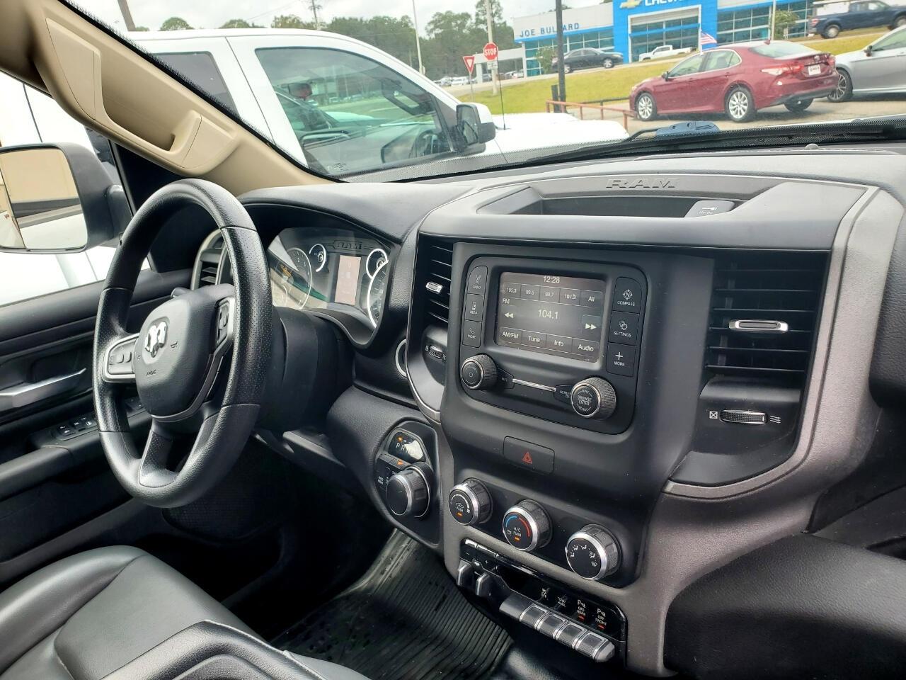 RAM 1500 Tradesman Quad Cab 4WD 2019