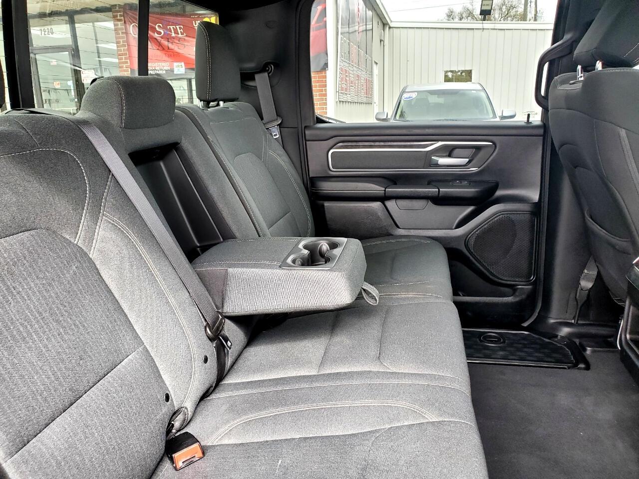 RAM 1500 Big Horn Crew Cab SWB 4WD 2019