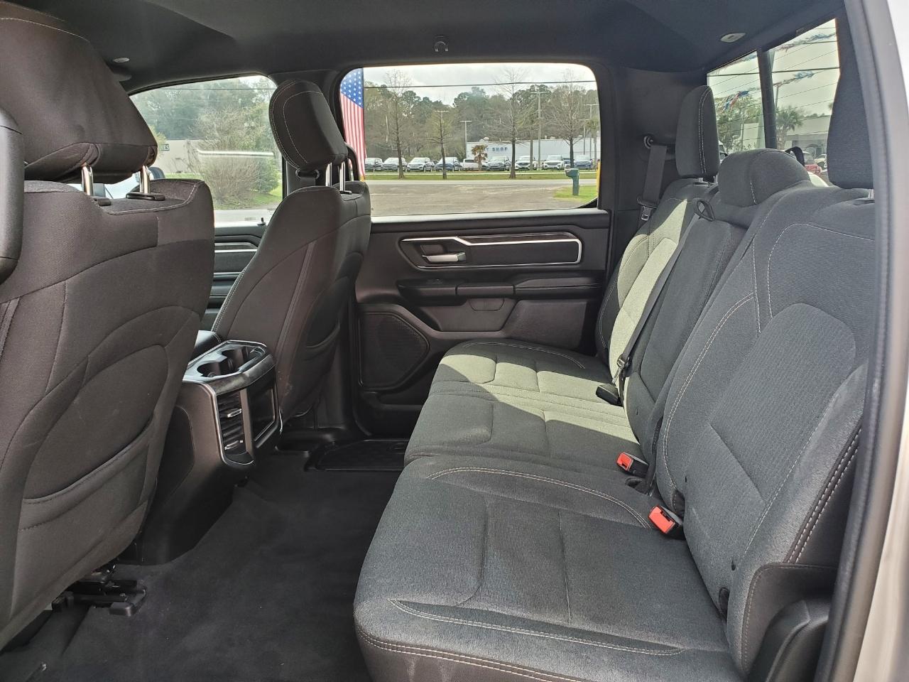 RAM 1500 Big Horn Crew Cab SWB 4WD 2019