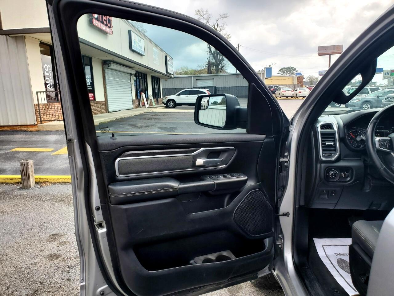 RAM 1500 Big Horn Crew Cab SWB 4WD 2019