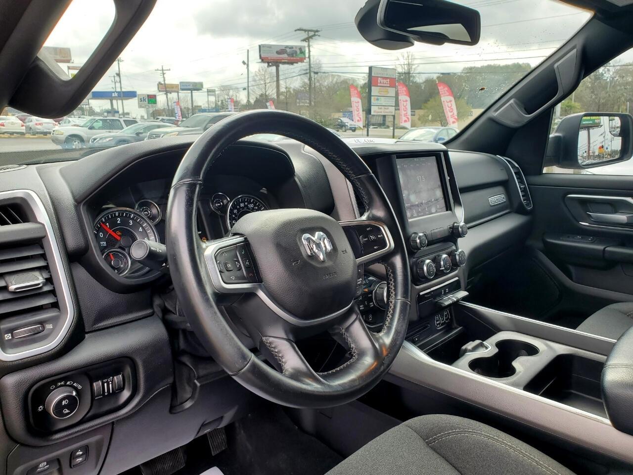 RAM 1500 Big Horn Crew Cab SWB 4WD 2019