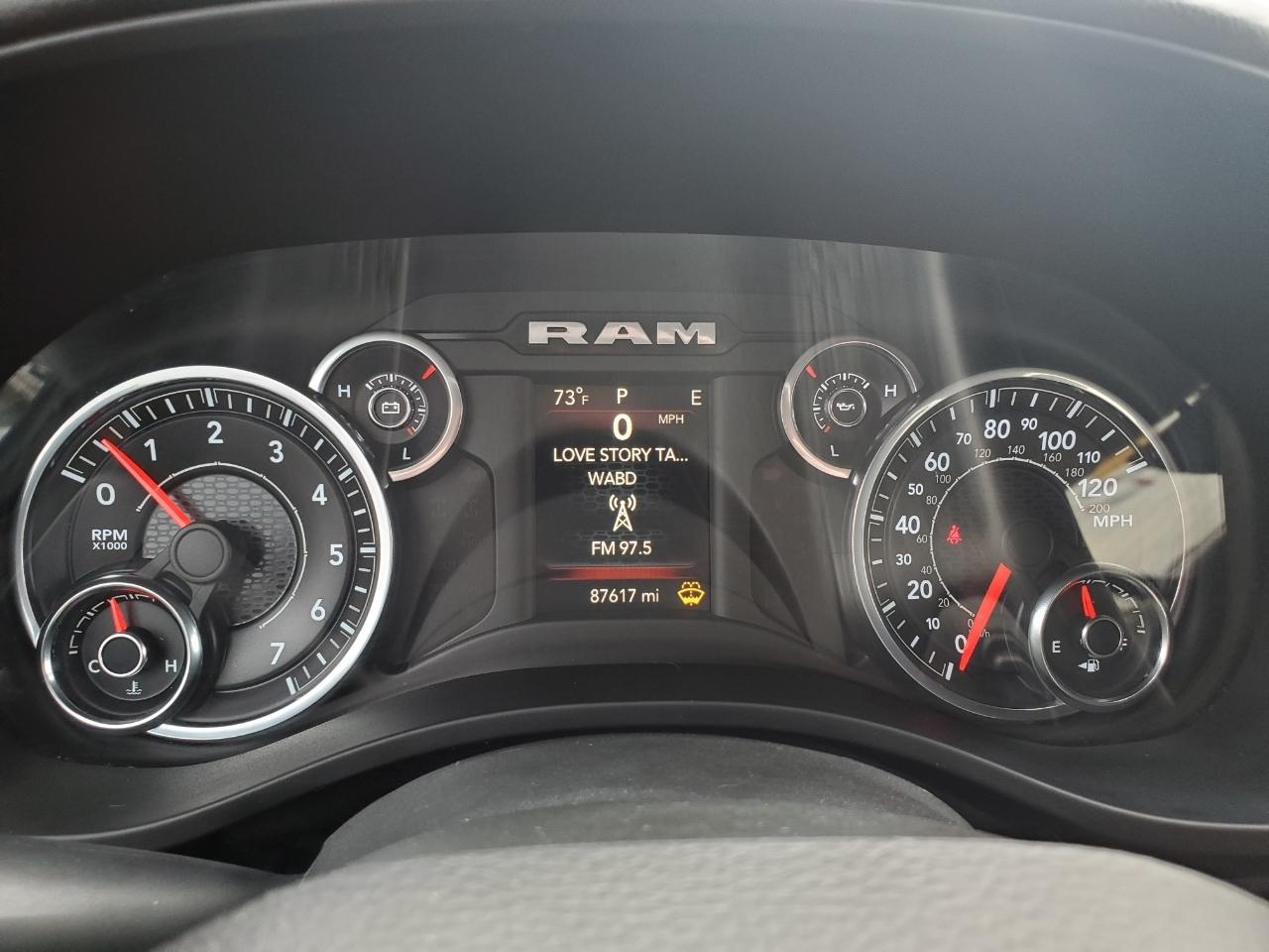 RAM 1500 Big Horn Crew Cab SWB 4WD 2019