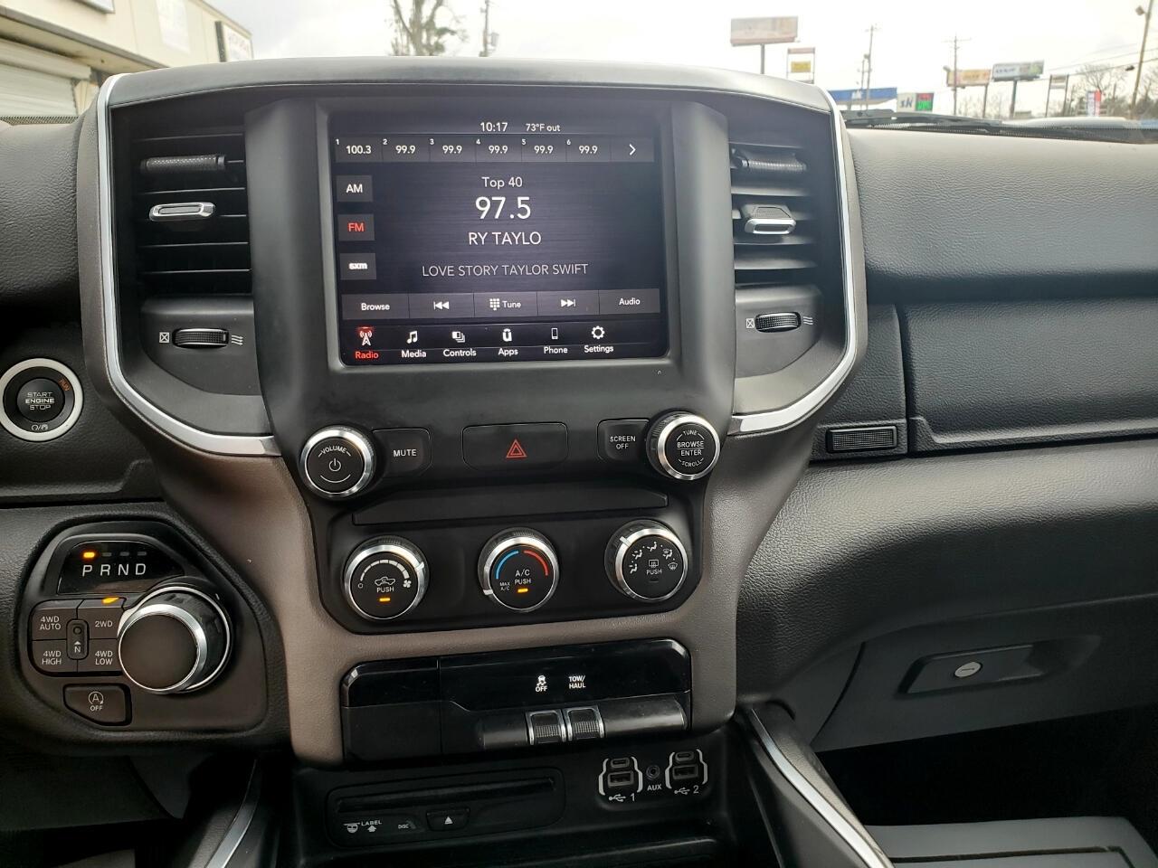 RAM 1500 Big Horn Crew Cab SWB 4WD 2019