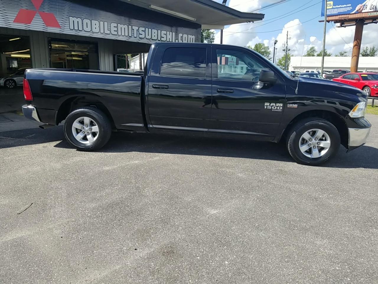RAM 1500 Classic Tradesman Crew Cab LWB 4WD 2020