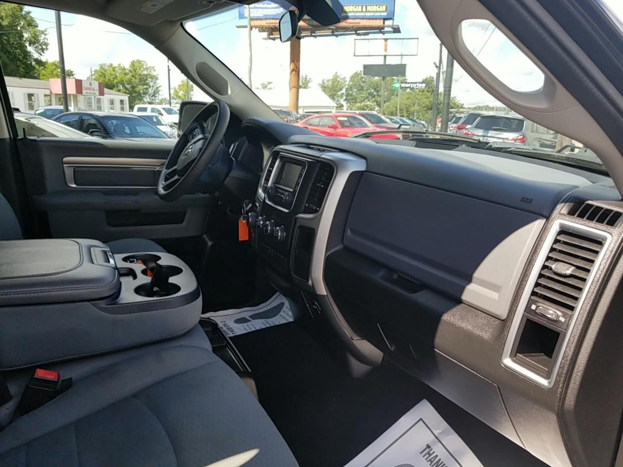 RAM 1500 Classic Tradesman Crew Cab LWB 4WD 2020
