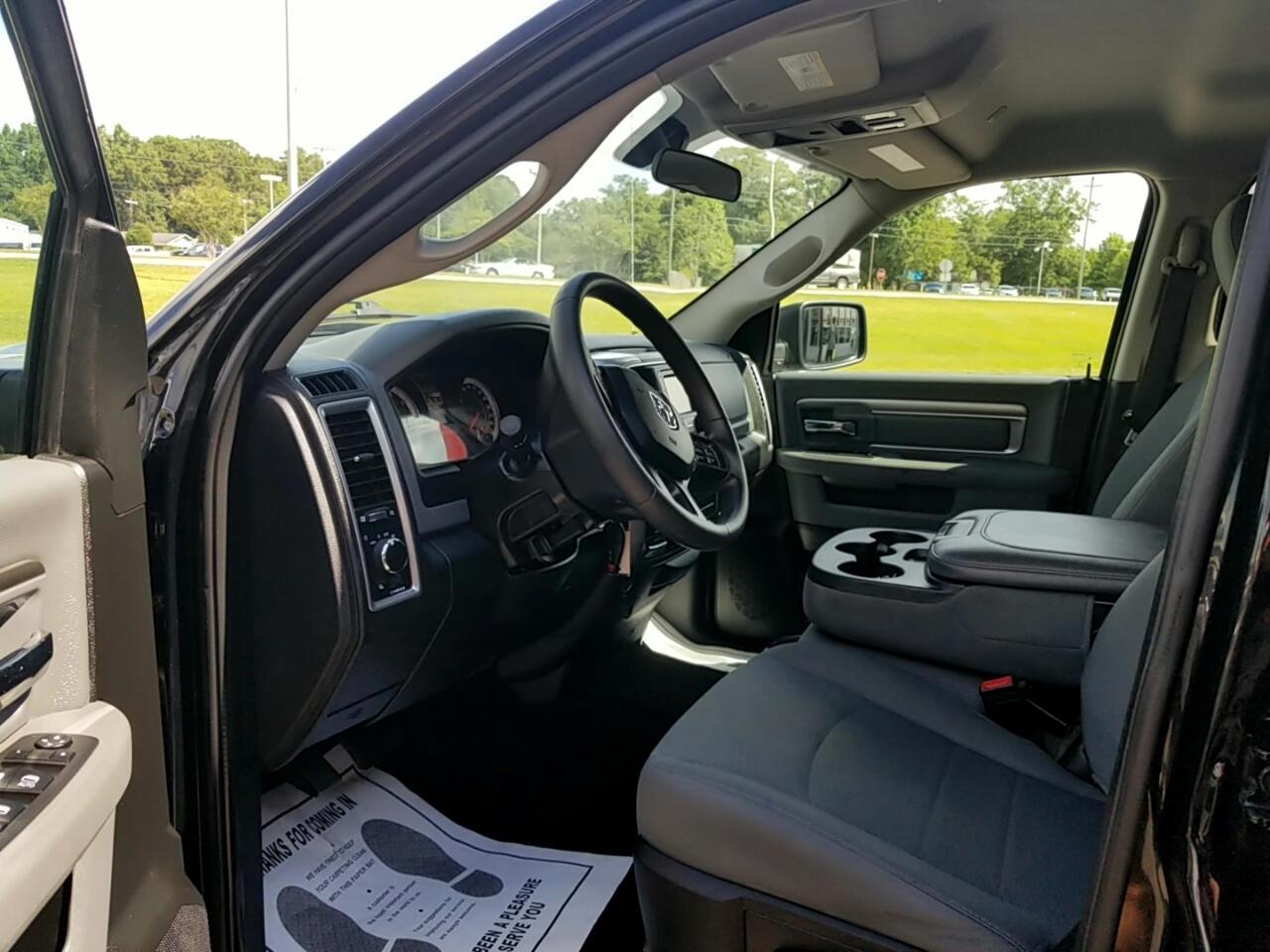 RAM 1500 Classic Tradesman Crew Cab LWB 4WD 2020
