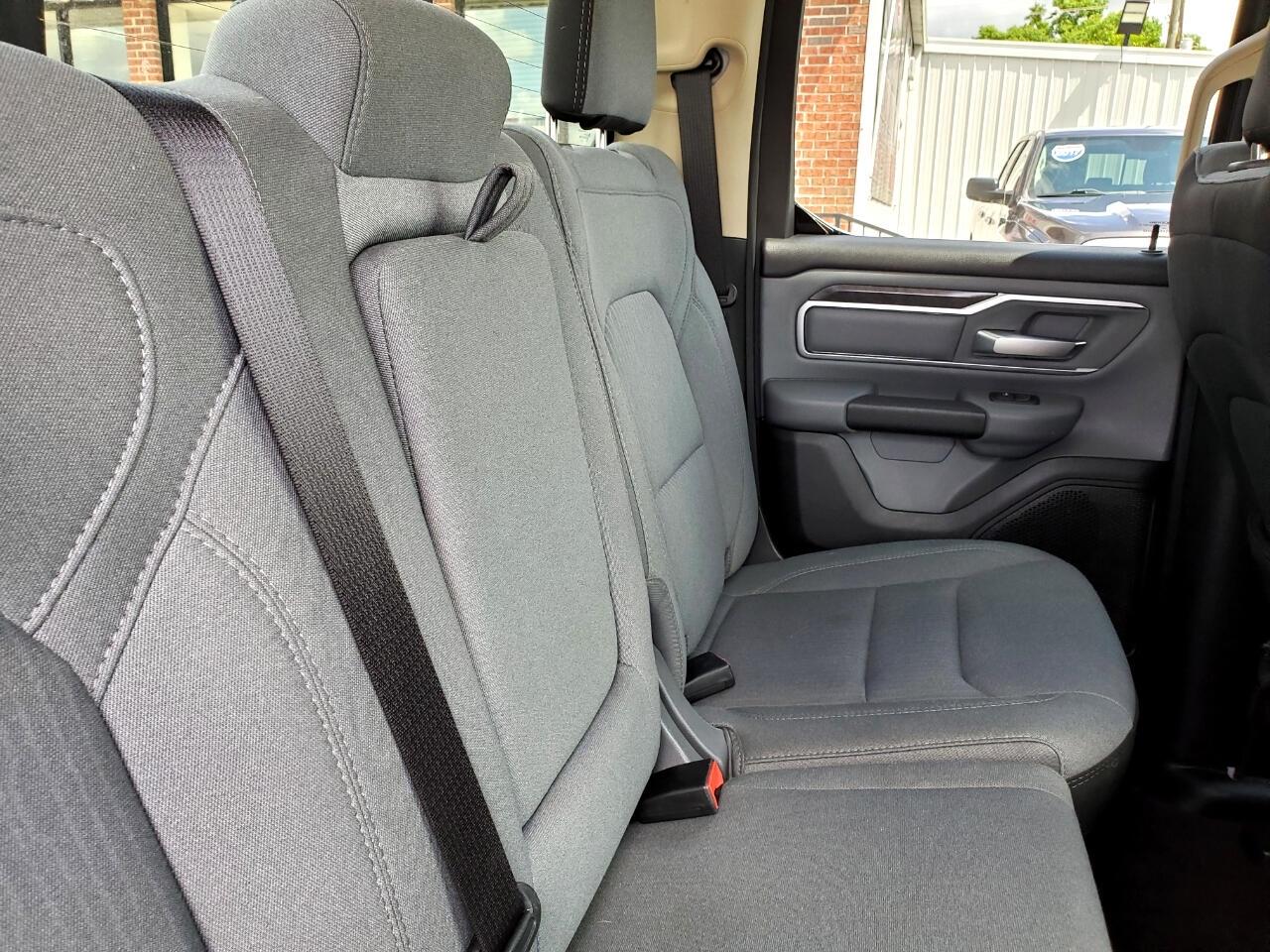 RAM 1500 Big Horn Quad Cab 4WD 2020
