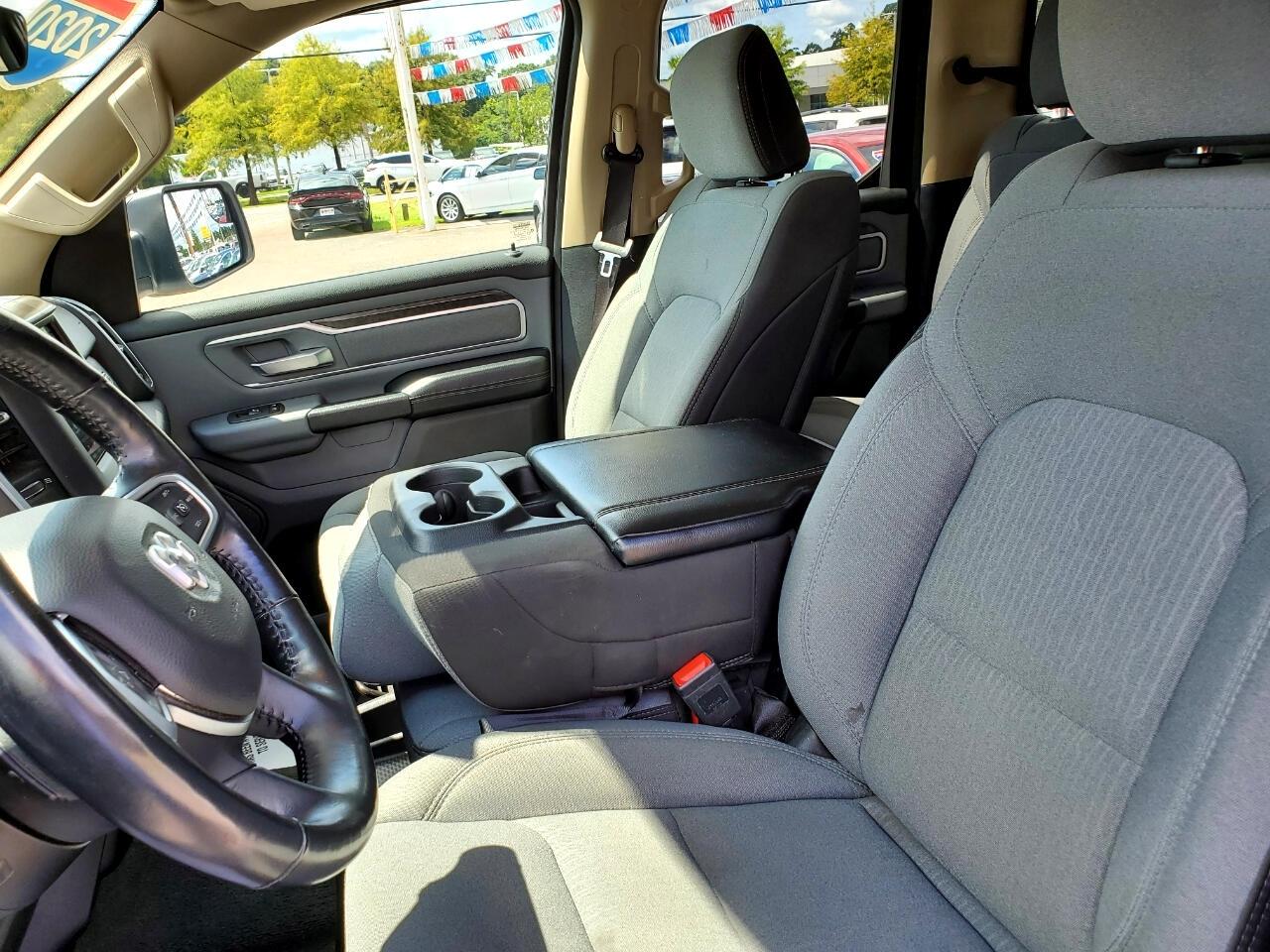 RAM 1500 Big Horn Quad Cab 4WD 2020