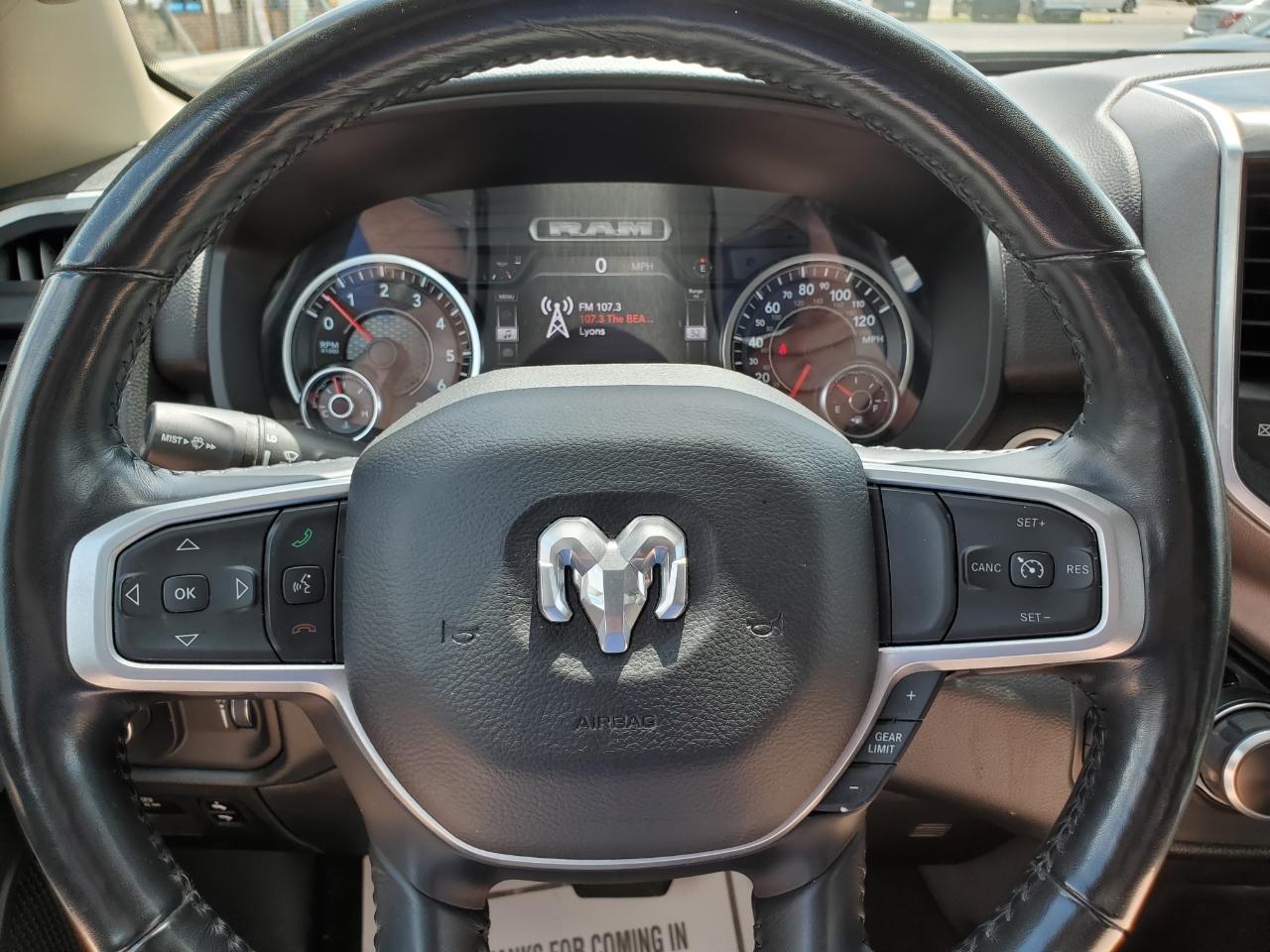 RAM 1500 Big Horn Quad Cab 4WD 2020