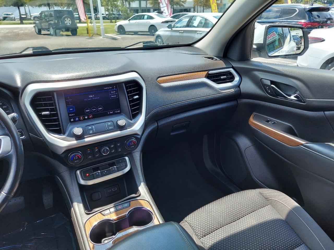 GMC Acadia SLE 2020