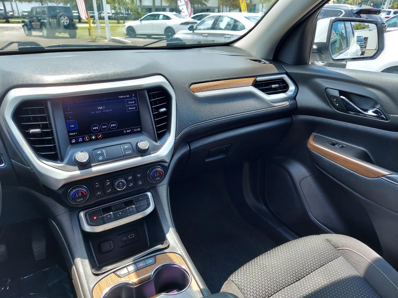 GMC Acadia SLE 2020