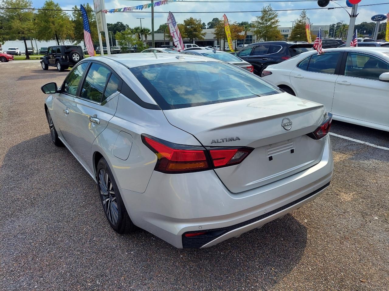 Nissan Altima 2.5 SV 2024