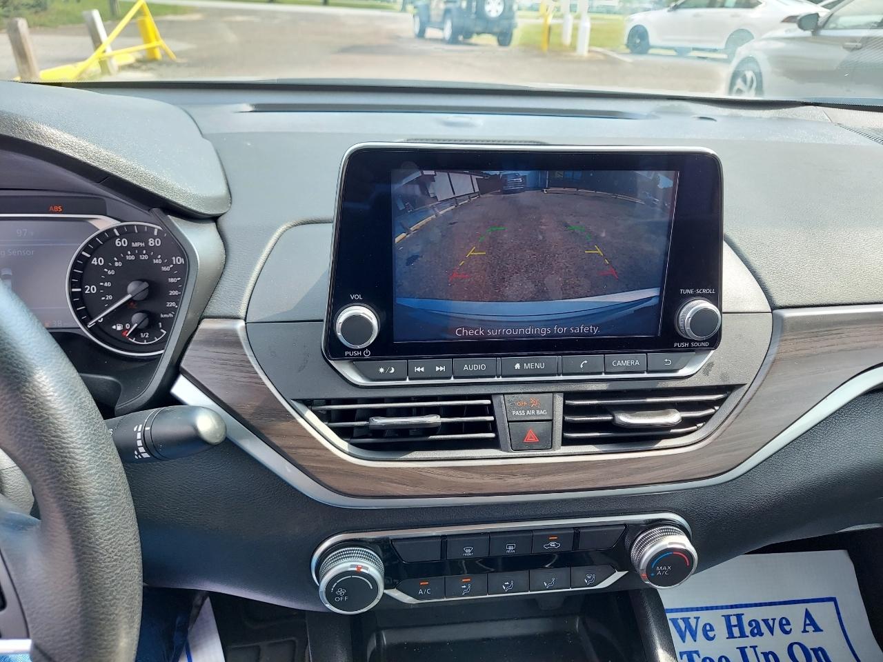 Nissan Altima 2.5 SV 2024