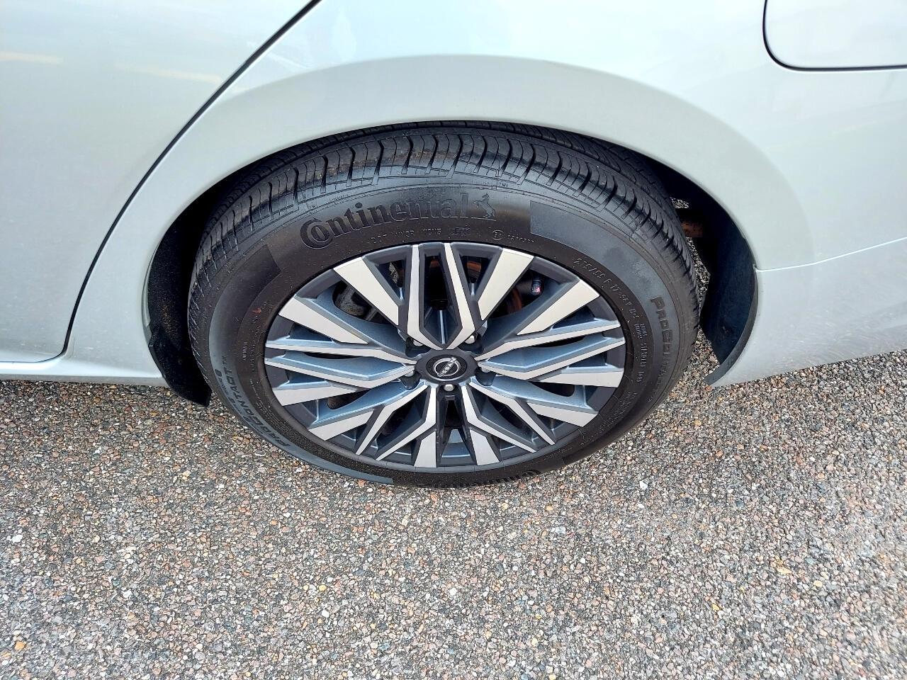 Nissan Altima 2.5 SV 2024
