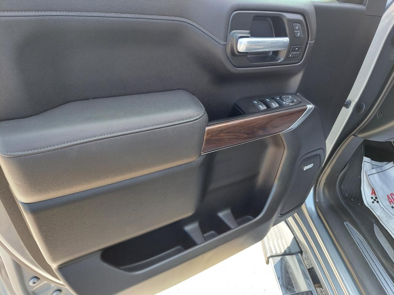 GMC Sierra 1500 SLT Crew Cab Short Box 4WD 2021