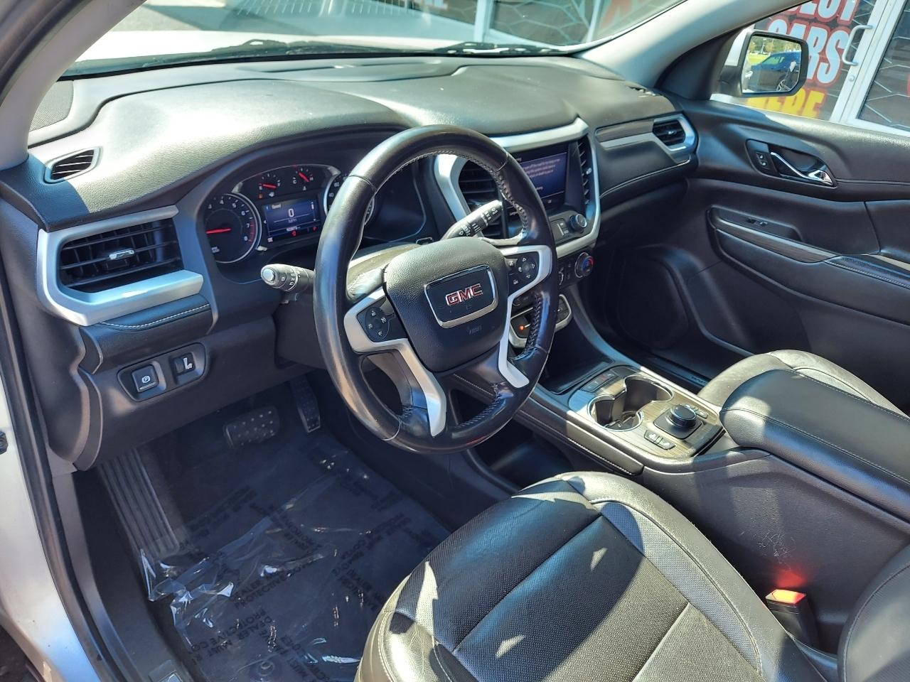 GMC Acadia SLT 2020